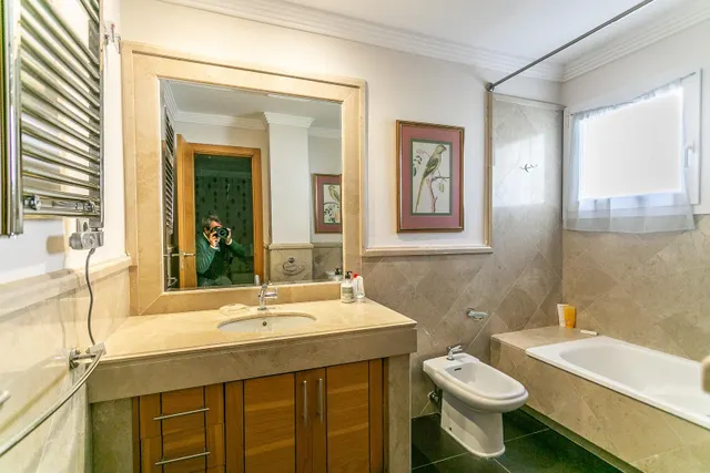Precioso y lujoso apartamento con vistas al mar en Monte paraíso, en la Milla de Oro. Marbella — 30