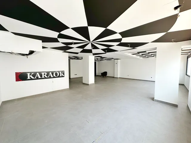 Local comercial 219m² en venta - Marbella — 16