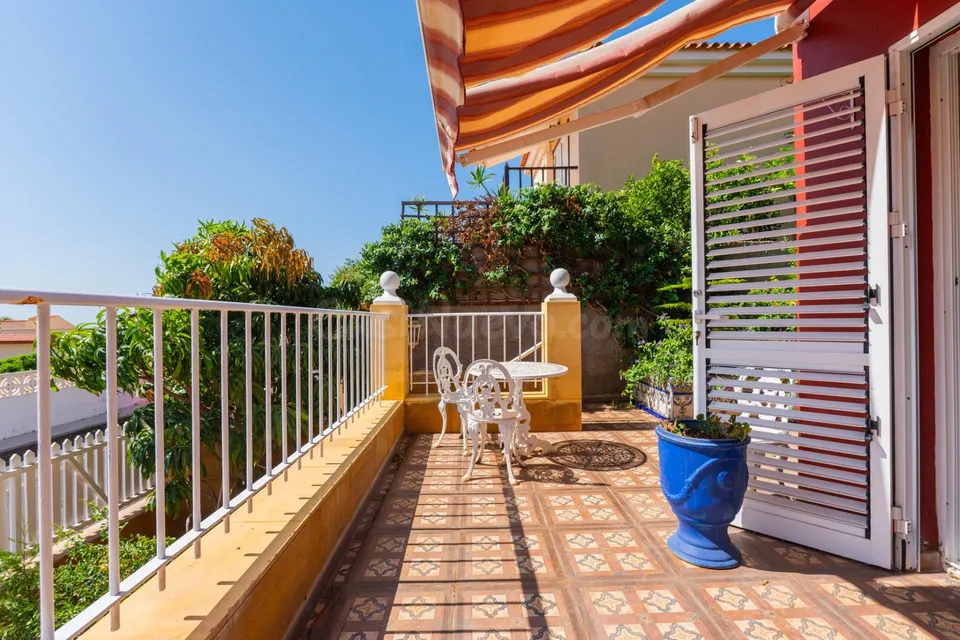 VIVIENDA INDEPENDIENTE EN BCO HONDO