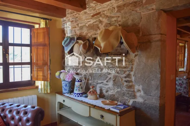 FABULOSA CASA DE PIEDRA TOTALMENTE REFORMADA — 29