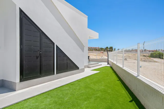 VILLA INDEPENDIENTE EN VENTA EN ALGORFA — 24