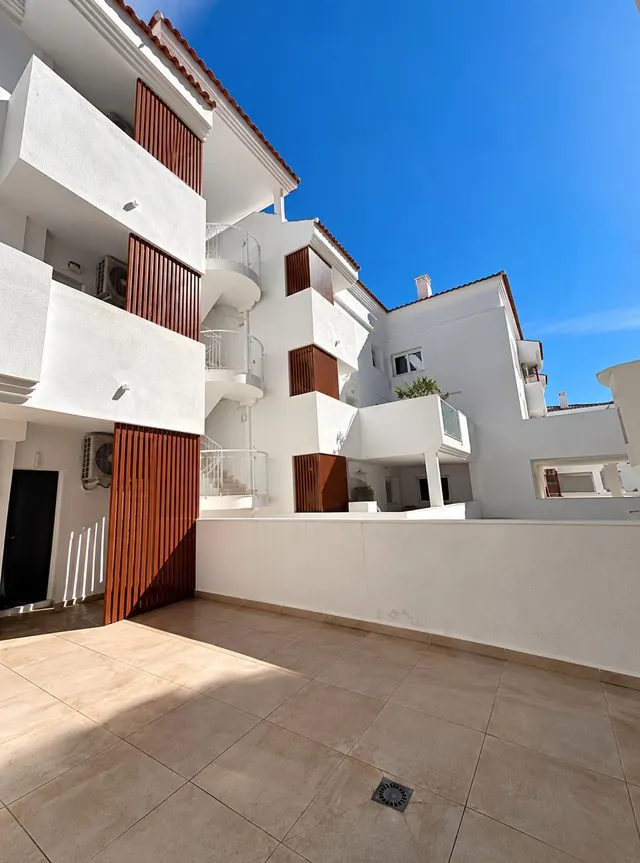 Espectacular piso con dos terrazas en pine hill residences – torreblanca, Fuengirola — 8