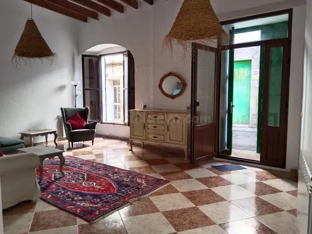 Casa con garaje y calefacción en Felanitx - foto 2