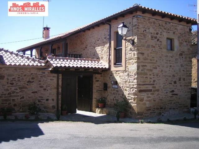 SE  VENDE CASA TIPICA MARAGATA INDEPENDIENTE EN EL CAMINO DE SANTIAGO — 10