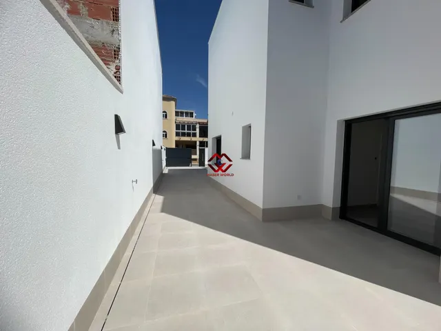 Chalet independiente de diseño con piscina privada y jardín en Heredades — 6
