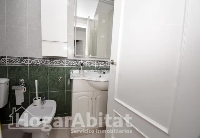 Confort y luminosidad en este piso exterior con garaje y ascensor — 21