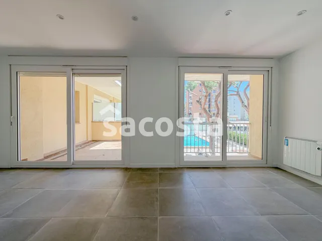 Amplio piso con  terraza, ideal como inversión o vivienda — 13
