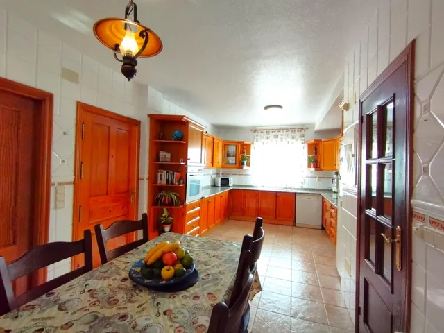 ¡Descubre el hogar de tus sueños en Torrevieja! — 24
