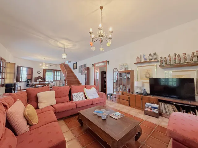 Chalet en Beniarjó con casa de invitados, piscina, jardines y vistas despejadas de 360° — 32