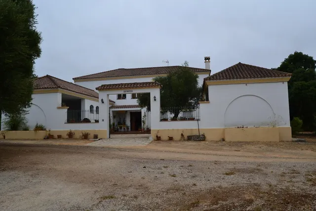 FINCA DE RECREO CON 14 HECTAREAS EN ARCOS DE LA FRONTERA — 4