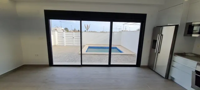 VILLAS DE OBRA NUEVA EN ORIHUELA COSTA — 8