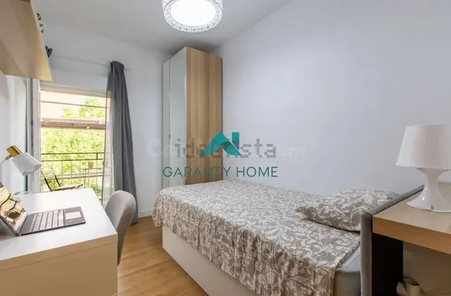HABITACIÓN CON TERRAZA PRIVADA EN FUENLABRADA