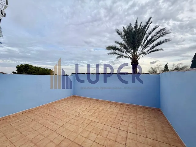 Chalet en San Vicente del Raspeig, zona Canastell con 2 viviendas — 27