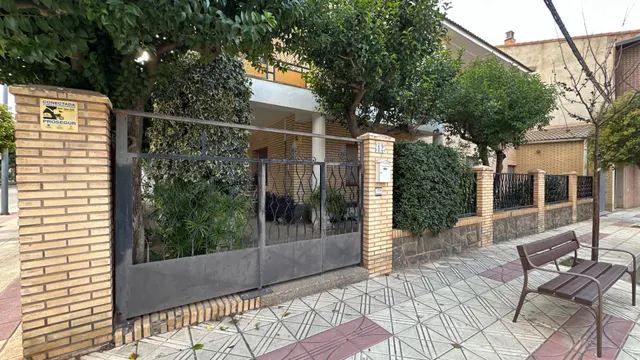 CASA INDEPENDIENTE EN LA ALMUNIA DE DOÑA - foto 2