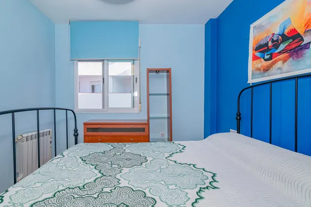 Luminoso piso de 2 dormitorios con garaje y terraza acristalada — 13