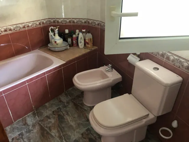 GRAN CASA EN VENTA EN URB. CAN CASAS — 32