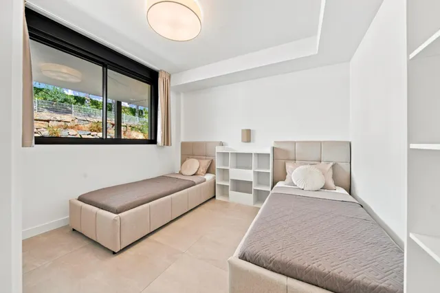 APARTAMENTO DE LUJO CON VISTAS PANORÁMICAS AL MAR EN CARAT I – CARVAJAL, FUENGIROLA — 14