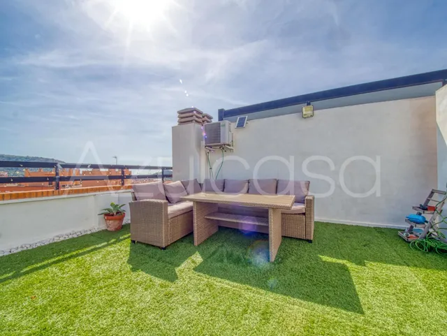Ático en venta de 2 dormitorios y 2 baños en Gran Vía, Alicante — 7
