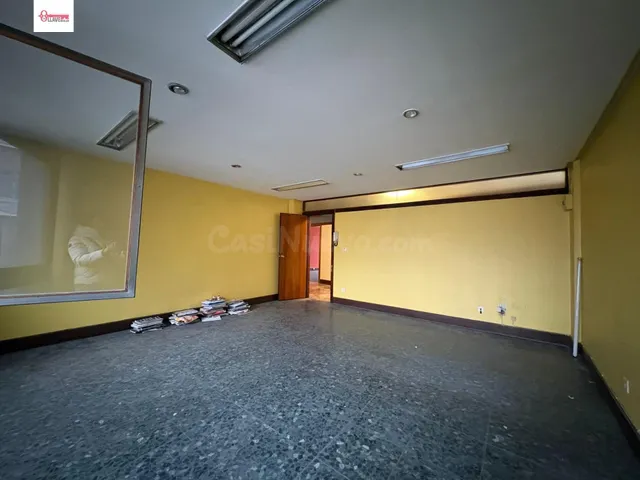 Oficina en alquiler - foto 2