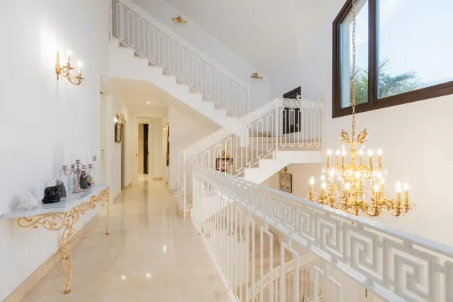 Villa 7 habitaciones 761m² en venta - Casasola — 39