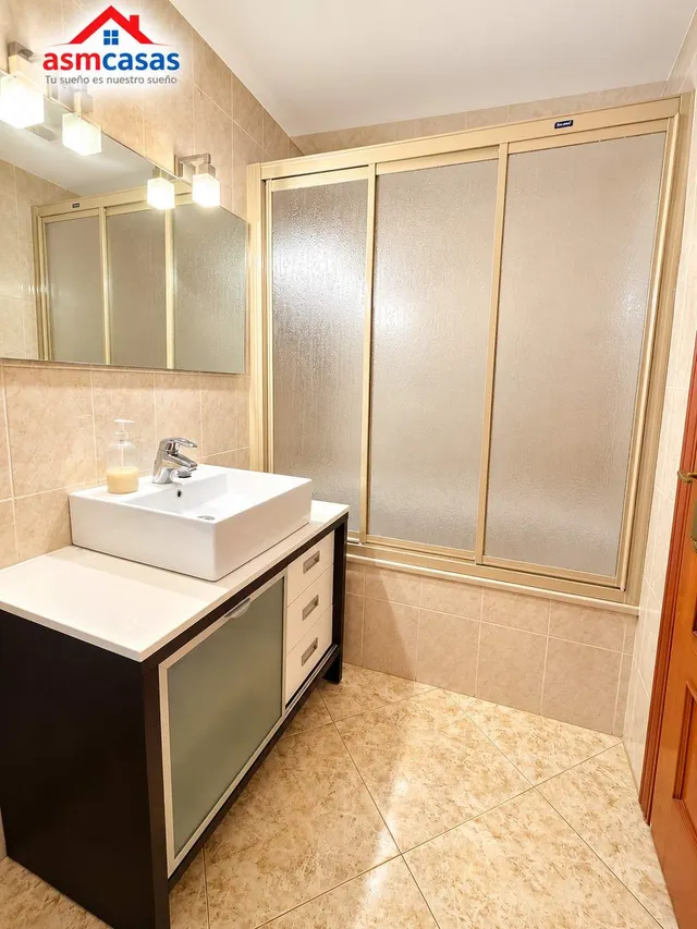 Apartamento en Primera Línea de Playa con vistas espectaculares — 21