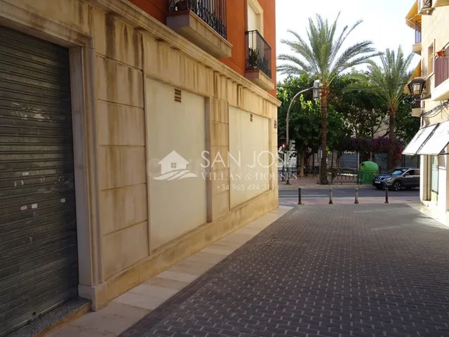 VENTA, ALQUILER U OPCIÓN A COMPRA DE LOCAL COMERCIAL EN ASPE - foto 5