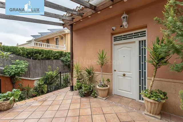 Espectacular Casa de Lujo en Urbanización Los Cerezos - foto 4
