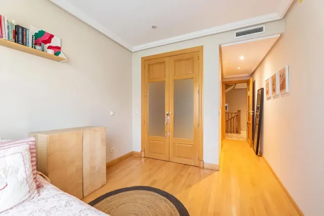 Chalet Adosado en Pozuelo De Alarcón — 27