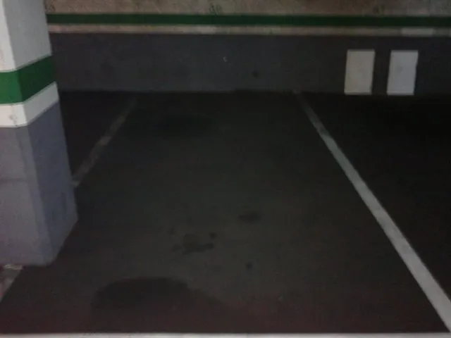 Plaza para coche pequeño-mediano — 7