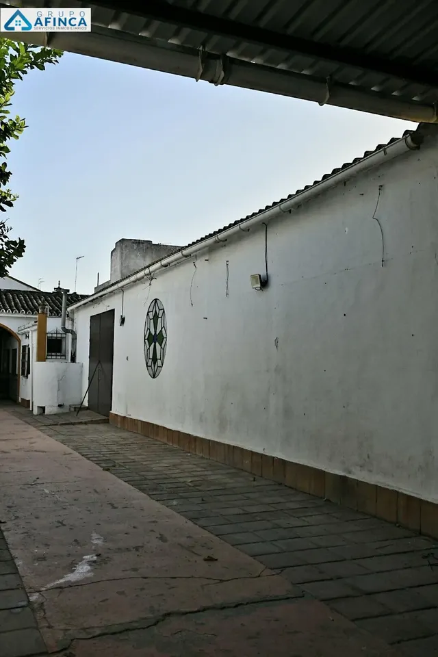 Bodega a la venta de 800 metros cuadrados — 24