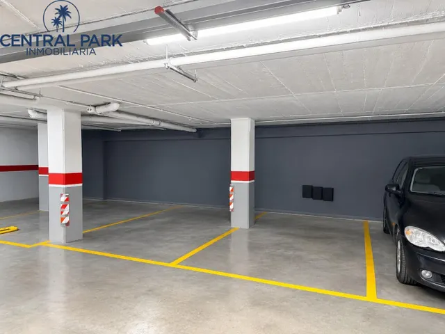 Vivienda en el centro de Salou, junto al paseo Miramar y club Náutico. — 28