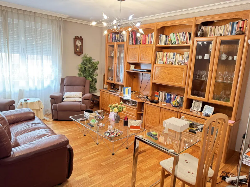 PISO EN VENTA CON 3 DORMITORIOS, 2 BAÑOS Y TRASTERO EN ZONA CANDELARIA, ZAMORA