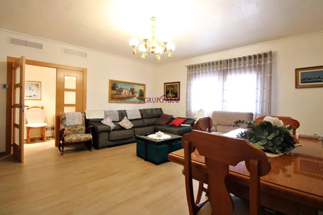 Se vende fantastico chalet con terreno en el Moralet de 5 do - foto 4