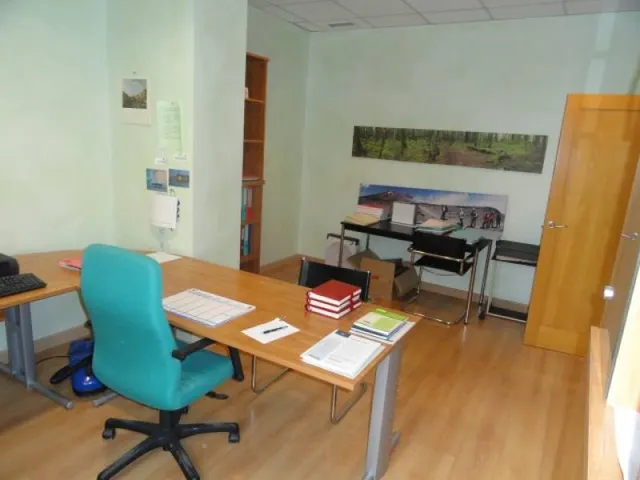 LOCAL COMERCIAL — 5