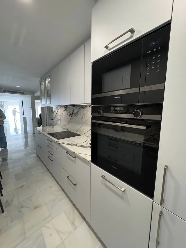 Apartamento 2 habitaciones 132m² en alquiler - Costa Del Sol — 33
