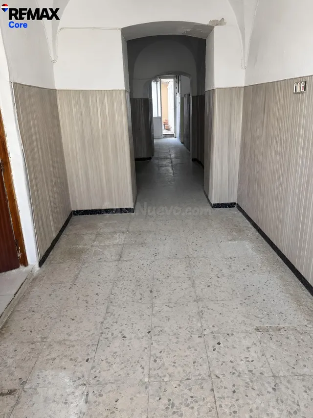 Oportunidad de Inversión: Casa con Patio y 4 Dormitorios en  - foto 2