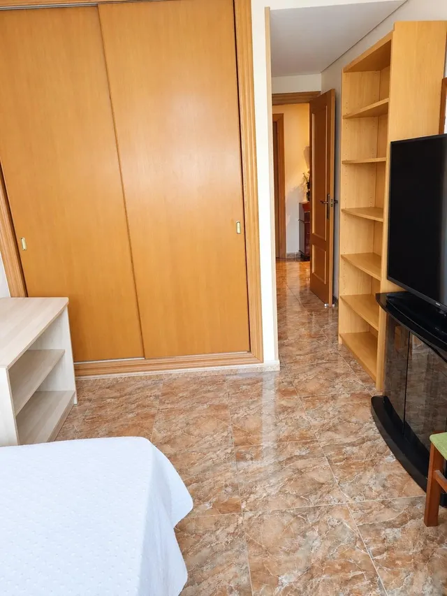 Amplio piso con terraza, trastero y garaje en el centro de Espinardo — 15