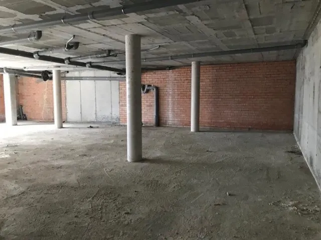 Local comercial 198m² en venta - La fabrica 2 - foto 4