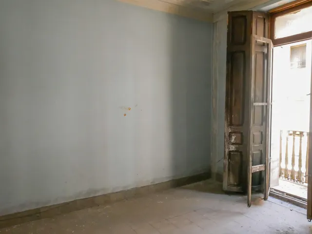 PALACETE HISTÓRICO DE 1900 EN EL CENTRO DE ALBERIC – 14 habitaciones, JARDINES Y GRAN POTENCIAL — 39