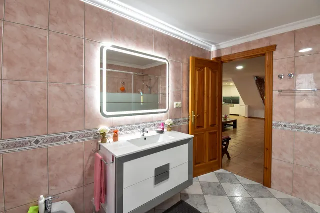 Espectacular chalet de lujo en El Puntal — 36