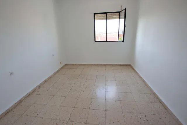 Casa con cochera en Valdelacalzada — 23