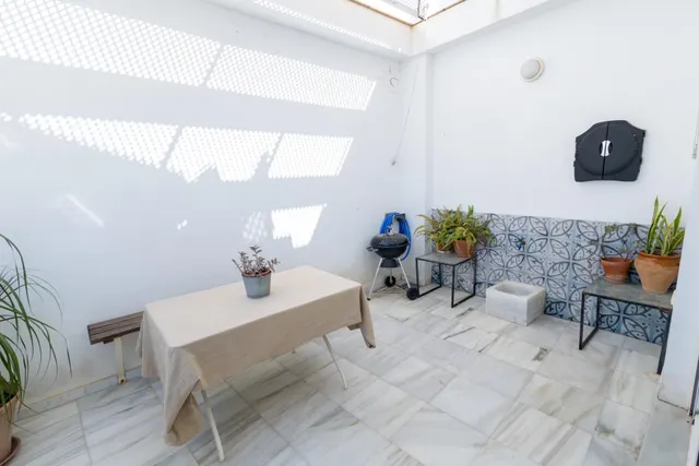Casa de 3 dormitorios con terraza, azotea y gran luminosidad – Construcción 2010 — 28