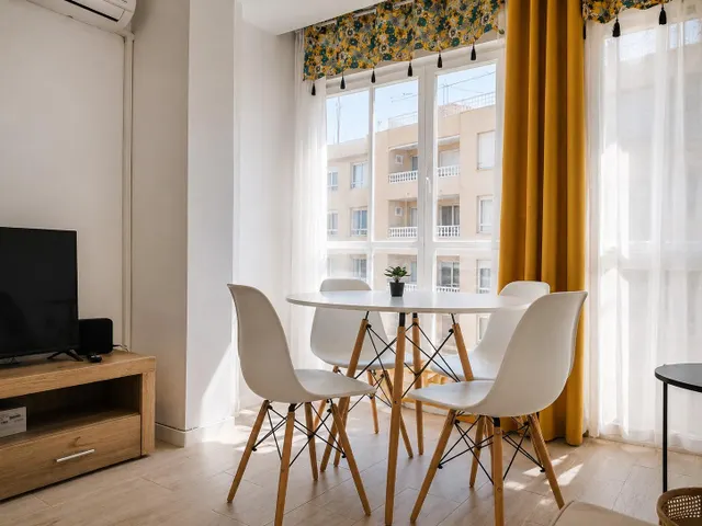 APARTAMENTO A 1OO METROS DE LA PLAYA — 7