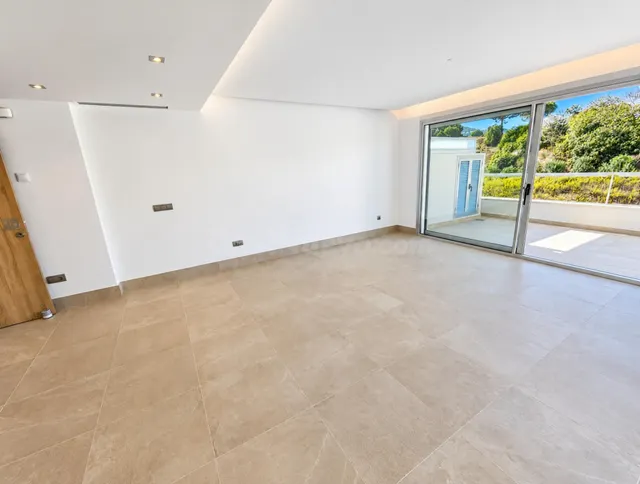 UN ÁTICO DÚPLEX DONDE EL ESPACIO INTERIOR Y EL EXTERIOR FORM - foto 4