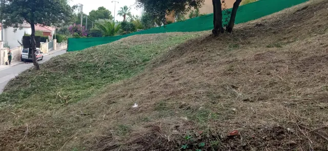 Amplia parcela en Alta Maresme - Santa Susanna — 4