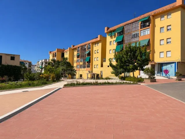 LOCAL COMERCIAL EN ALQUILER EN PLENO CENTRO – 30 M² CON 6 ME - foto 5