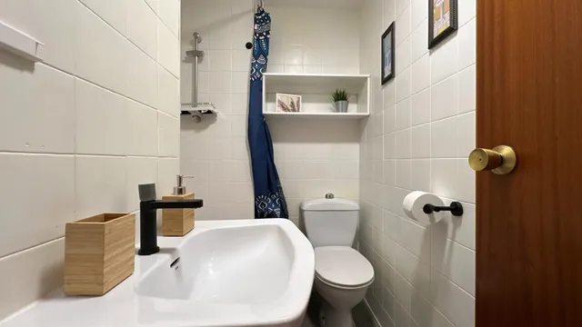 Exclusiva vivienda de 4 dormitorios con amplia plaza de garaje en pleno centro de Zaragoza — 30