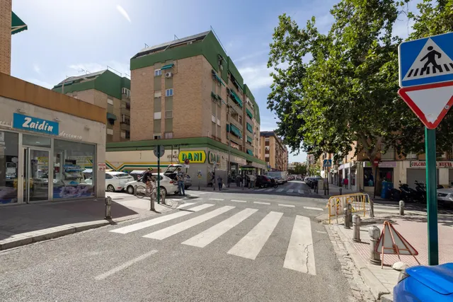 SE VENDE PISO EN GRANADA — 19