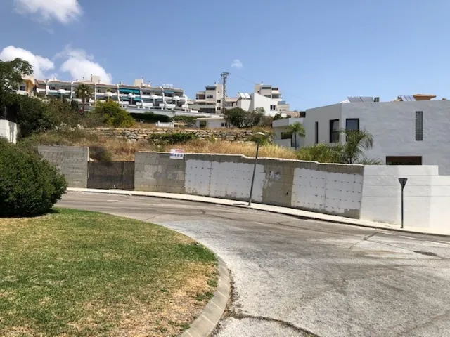 se vende parcela en Benalmadena Costa — 7