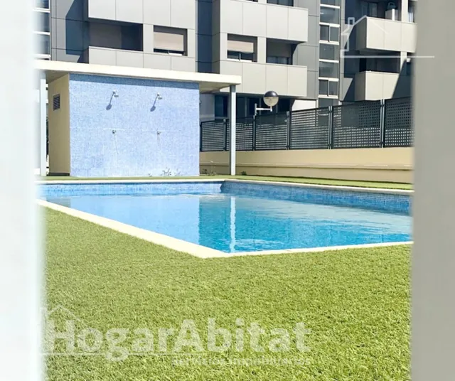 MUY LUMINOSO CON PISCINA, GARAJE Y TRASTERO - foto 2